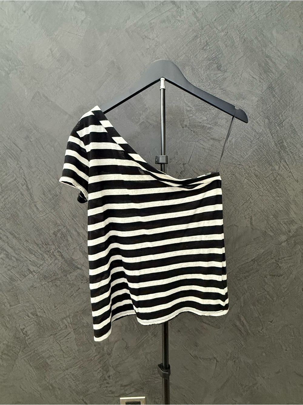 RtA Black and White Striped One-Shoulder Crop Top size L